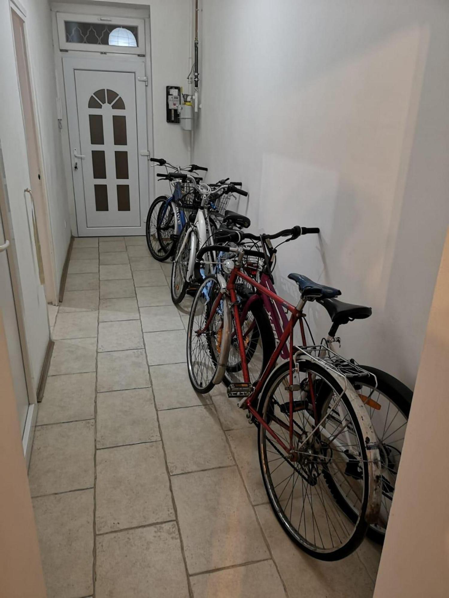 Anna 2 Bedrooms 2 Bathrooms 6 Bikes Budapest Eksteriør bilde