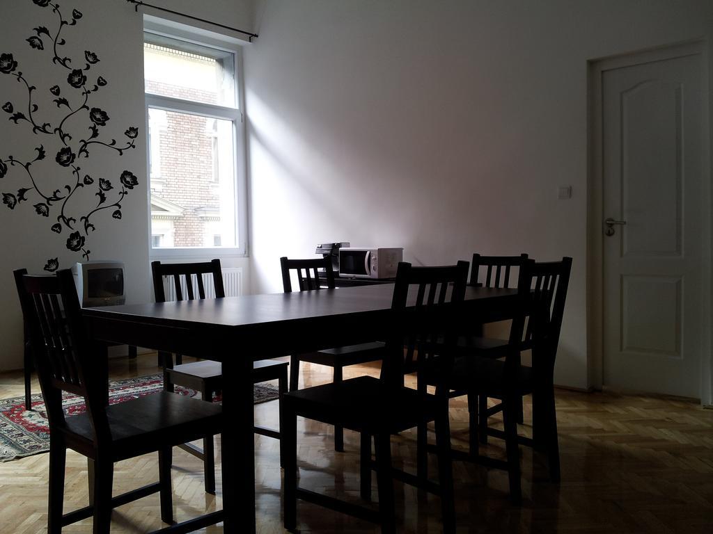 Anna 2 Bedrooms 2 Bathrooms 6 Bikes Budapest Rom bilde